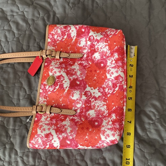 COACH PEYTON FLORAL PRINT TOP HANDLE TOTE - Picture 4 of 8